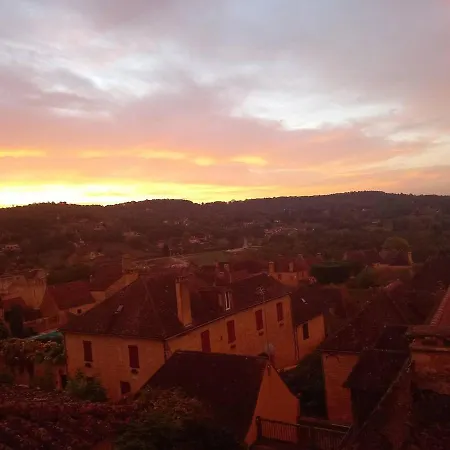 Feriehus Maison De La Ruelle Dans La Bastide De Perigord Vallee De La Dordogne