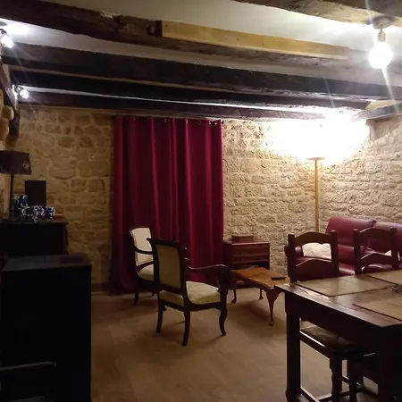 Maison De La Ruelle Dans La Bastide De Perigord Vallee De La Dordogne *