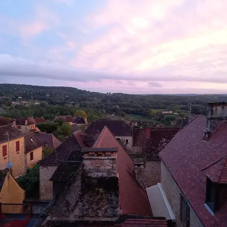 Feriehus Maison De La Ruelle Dans La Bastide De Perigord Vallee De La Dordogne